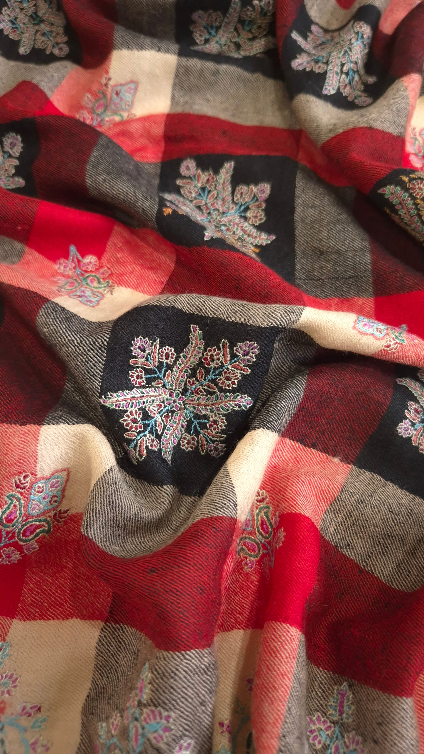 Kashmiri Pashmina Shawl- Checkered Embroidered Design