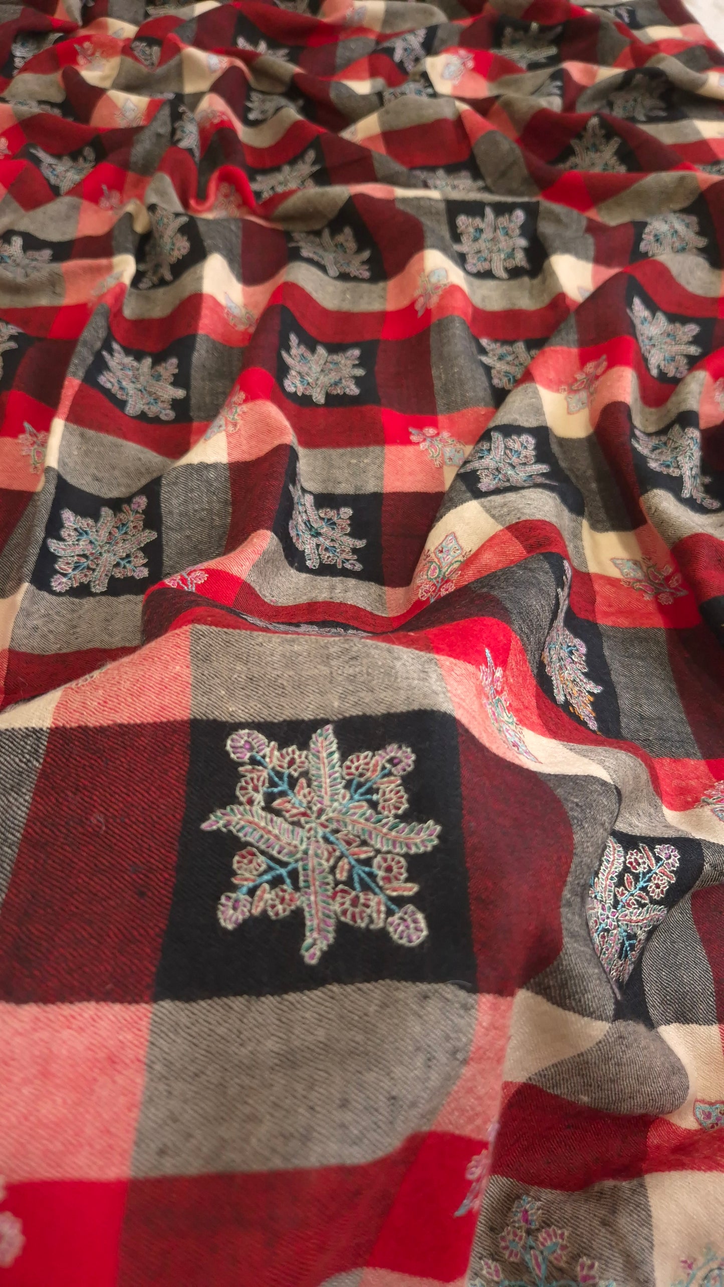 Kashmiri Pashmina Shawl- Checkered Embroidered Design